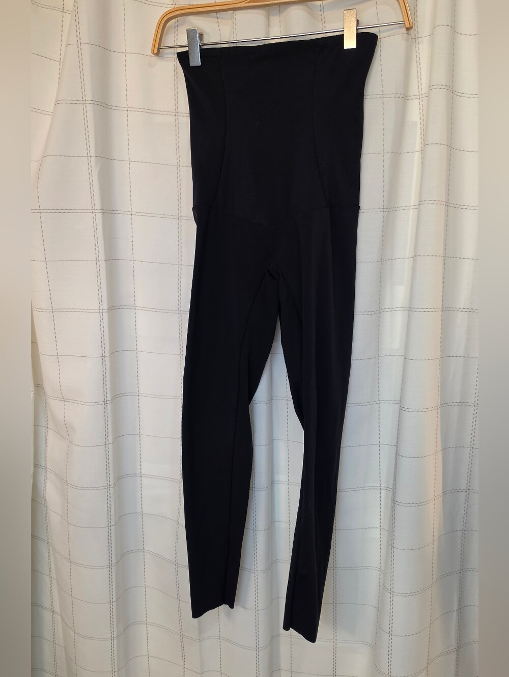 Leonisa Extra High Waisted Firm Compression Legging - Picture 2 of 8